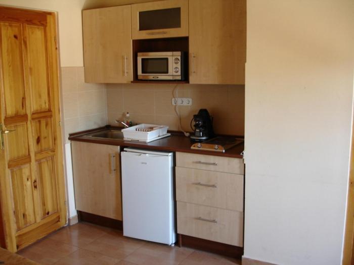 Mediterran Apartman Es Vendeghaz Hajduszoboszlo Ngoại thất bức ảnh