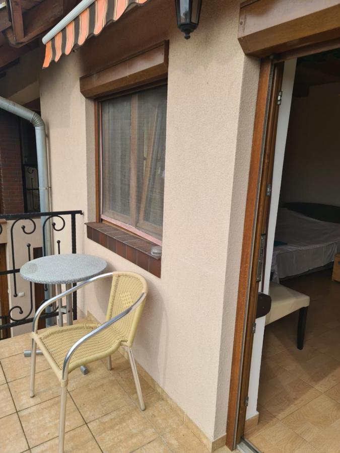Mediterran Apartman Es Vendeghaz Hajduszoboszlo Ngoại thất bức ảnh